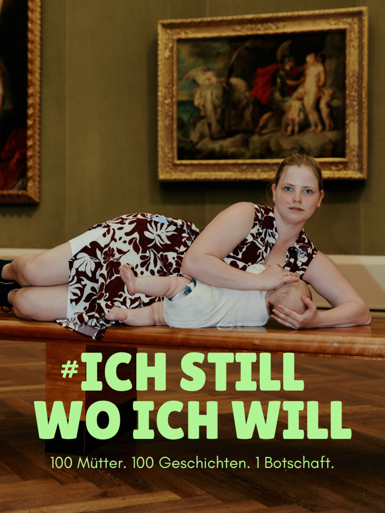 Frau mit Kind auf einer Liege in einem Museum; Titel: „Ich still wo ich will“